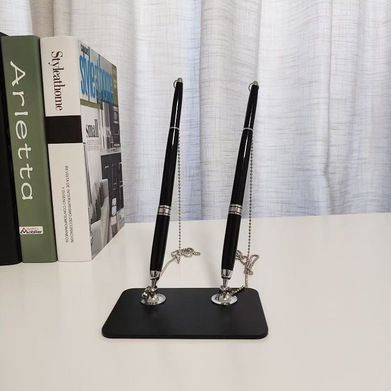 Customizable Desk Pen wi